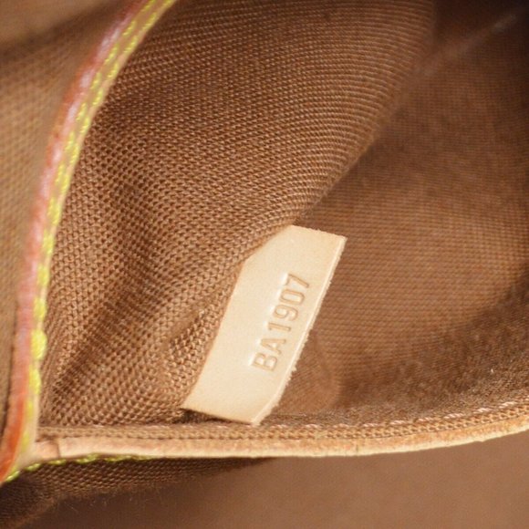 Authenticity Guaranteed Louis Vuitton Alma Handbag Purse Monogram canvas - Picture 2 of 7